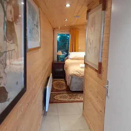 Holiday Chalet 3 Set In Peaceful Countryside Landsted Lusignac